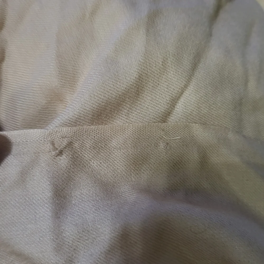 Nwot Nordstrom Lightweight Tan Cashmere Scarf‎